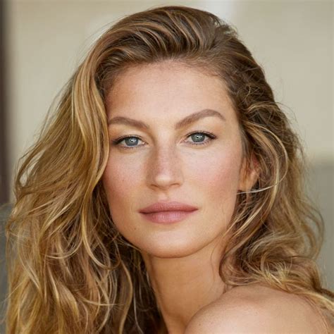 gisele bundchen face shape.